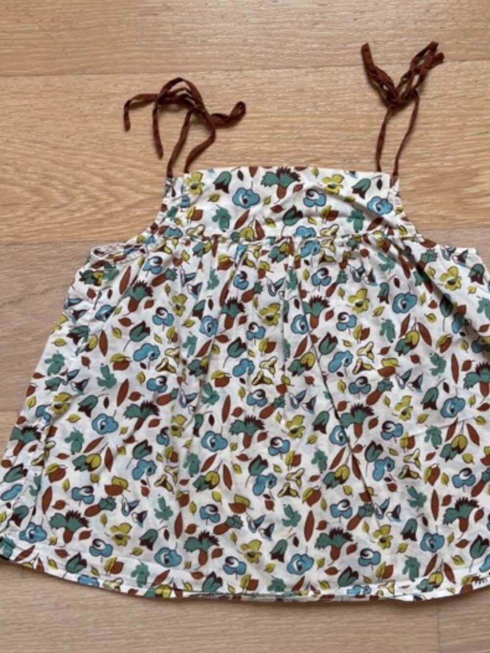 Bonpoint Kids printed camisole with brown straps, Size: 8 yrs old, floral print